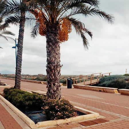 The Beach Across The Street Peniscola Bagian luar foto