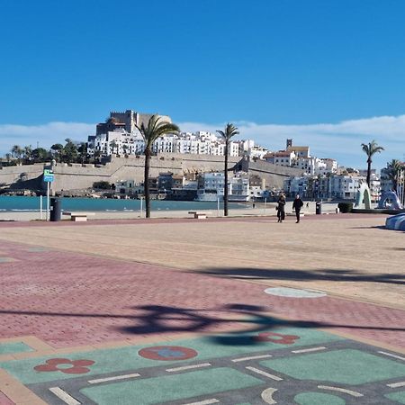 The Beach Across The Street Peniscola Bagian luar foto