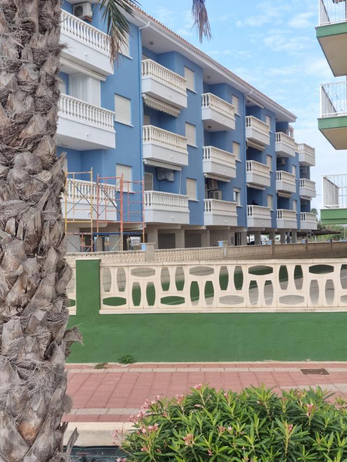 The Beach Across The Street Peniscola Bagian luar foto